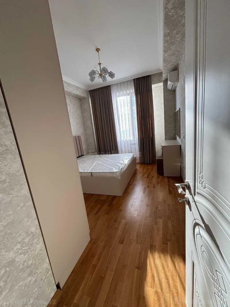 Kirayə verilir 3 otaqlı Mənzil Yeni tikili 100 m² Neftçilər m. - şəkil 7