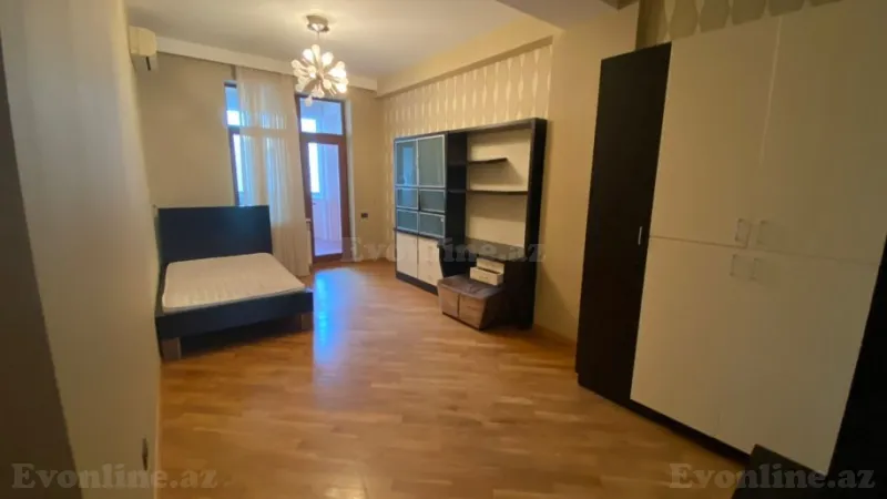 Kirayə verilir 4 otaqlı Mənzil Yeni tikili 220 m² 28 May m. - şəkil 11