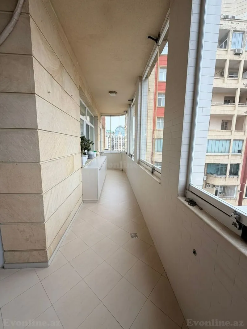 Satılır 4 otaqlı Mənzil Yeni tikili 148 m² Yasamal r. - şəkil 26