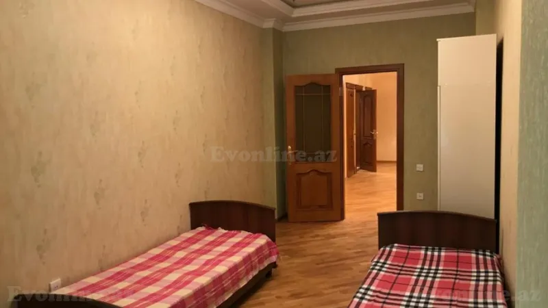 Kirayə verilir 3 otaqlı Mənzil Yeni tikili 150 m² Nəsimi r. - şəkil 9