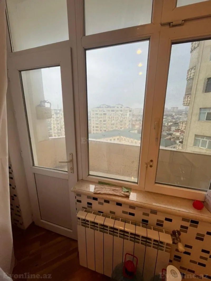 Kirayə verilir 2 otaqlı Mənzil Yeni tikili 90 m² 6-cı mikrorayon - şəkil 13