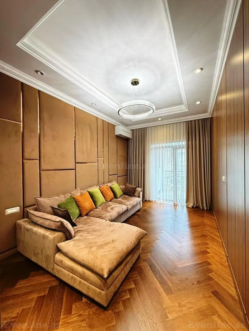 Satılır 7 otaqlı Mənzil Yeni tikili 285 m² 28 May m. - şəkil 4