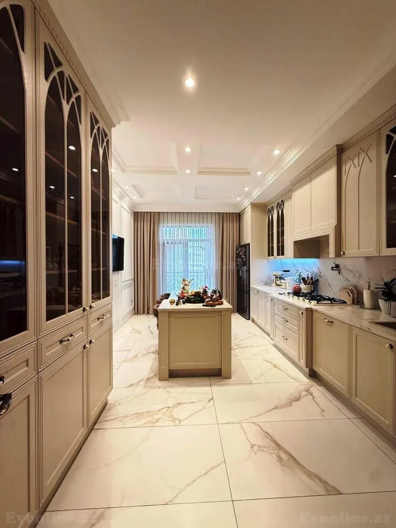 Satılır 7 otaqlı Mənzil Yeni tikili 285 m² 28 May m. - şəkil 5