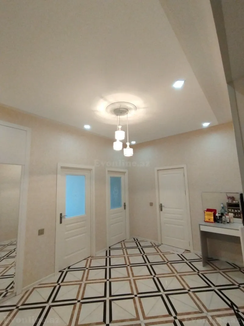 Satılır 2 otaqlı Mənzil Yeni tikili 70 m² Qara Qarayev m. - şəkil 7