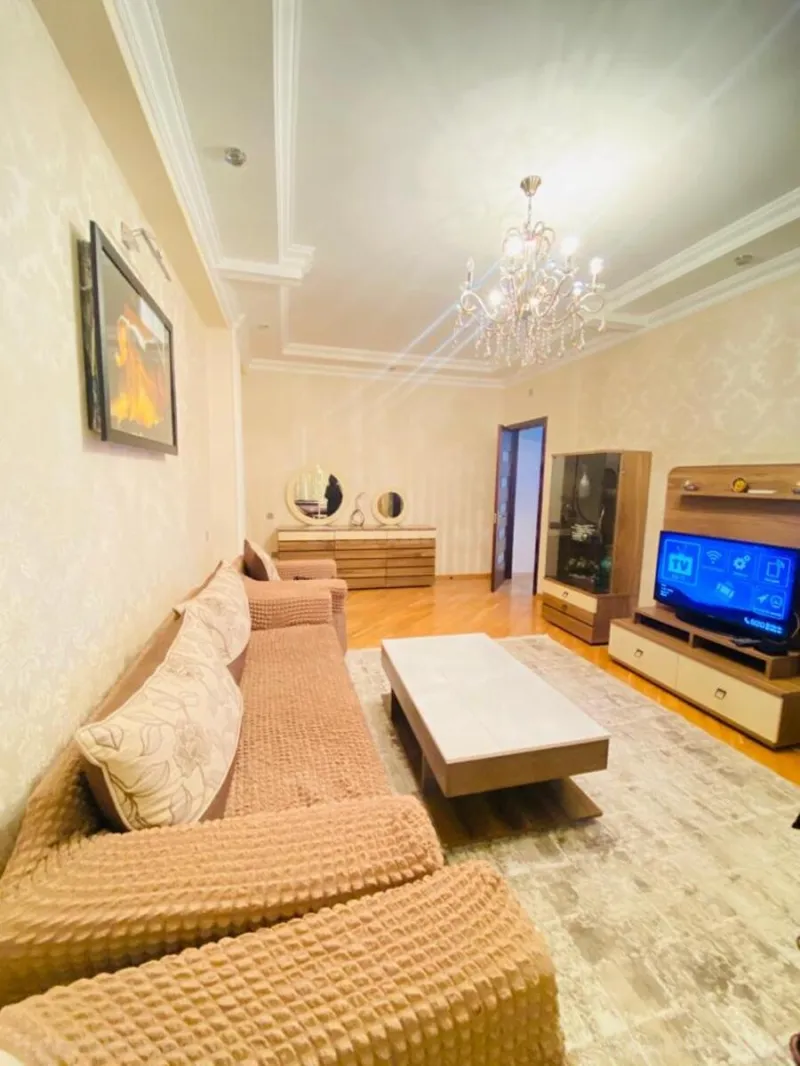 Kirayə verilir 2 otaqlı Mənzil Yeni tikili 90 m² 8-ci mikrorayon - şəkil 3