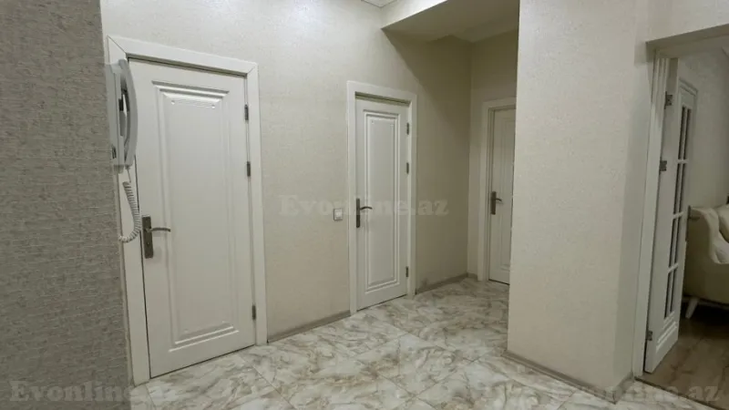 Kirayə verilir 2 otaqlı Mənzil Yeni tikili 135 m² Nərimanov r. - şəkil 16