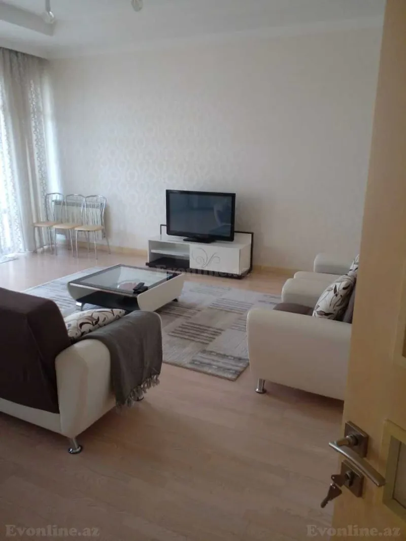 Kirayə verilir 4 otaqlı Mənzil Yeni tikili 230 m² Nizami m. - şəkil 4