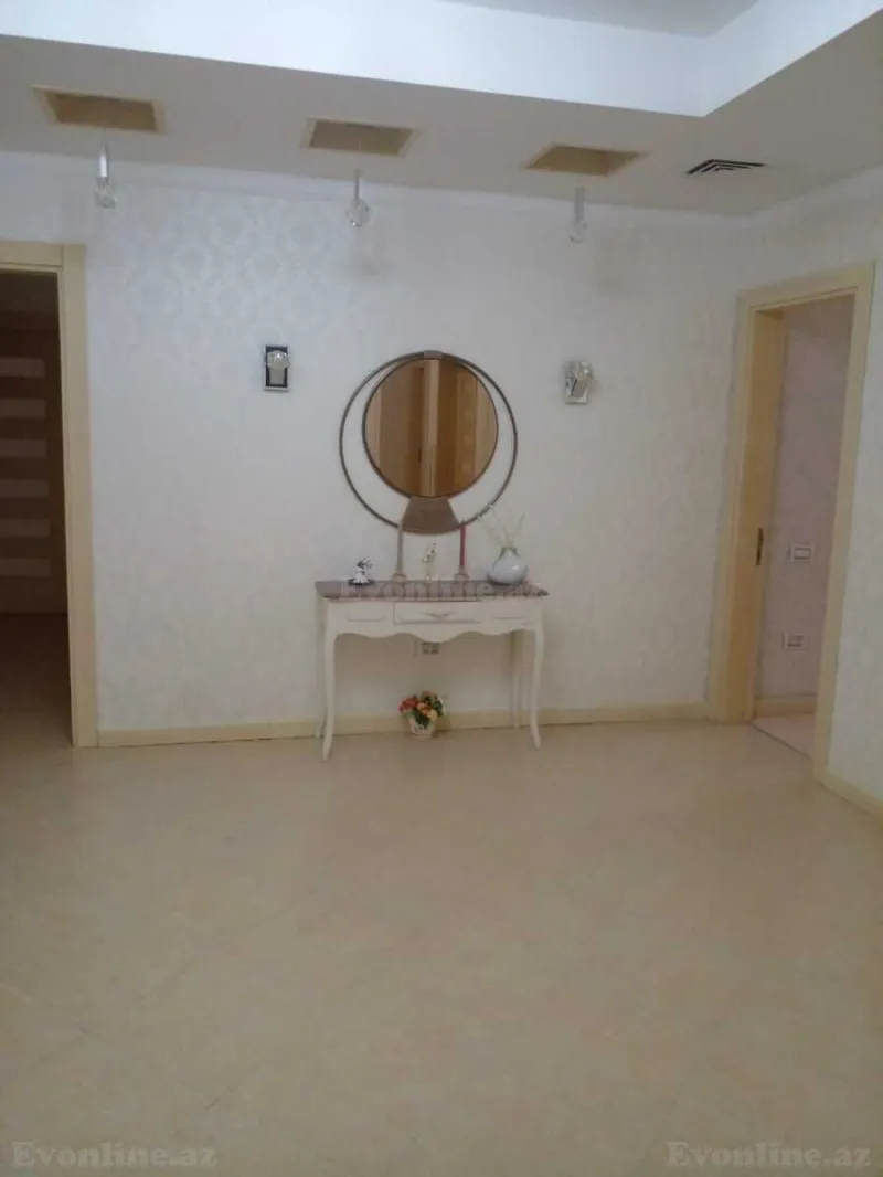 Kirayə verilir 4 otaqlı Mənzil Yeni tikili 230 m² Nizami m. - şəkil 13