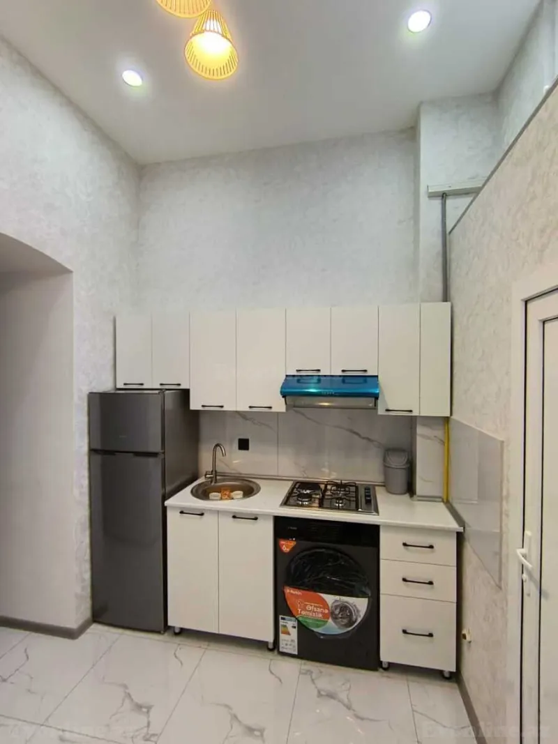 Kirayə verilir 1 otaqlı Mənzil Köhnə tikili 35 m² Sahil m. - şəkil 4