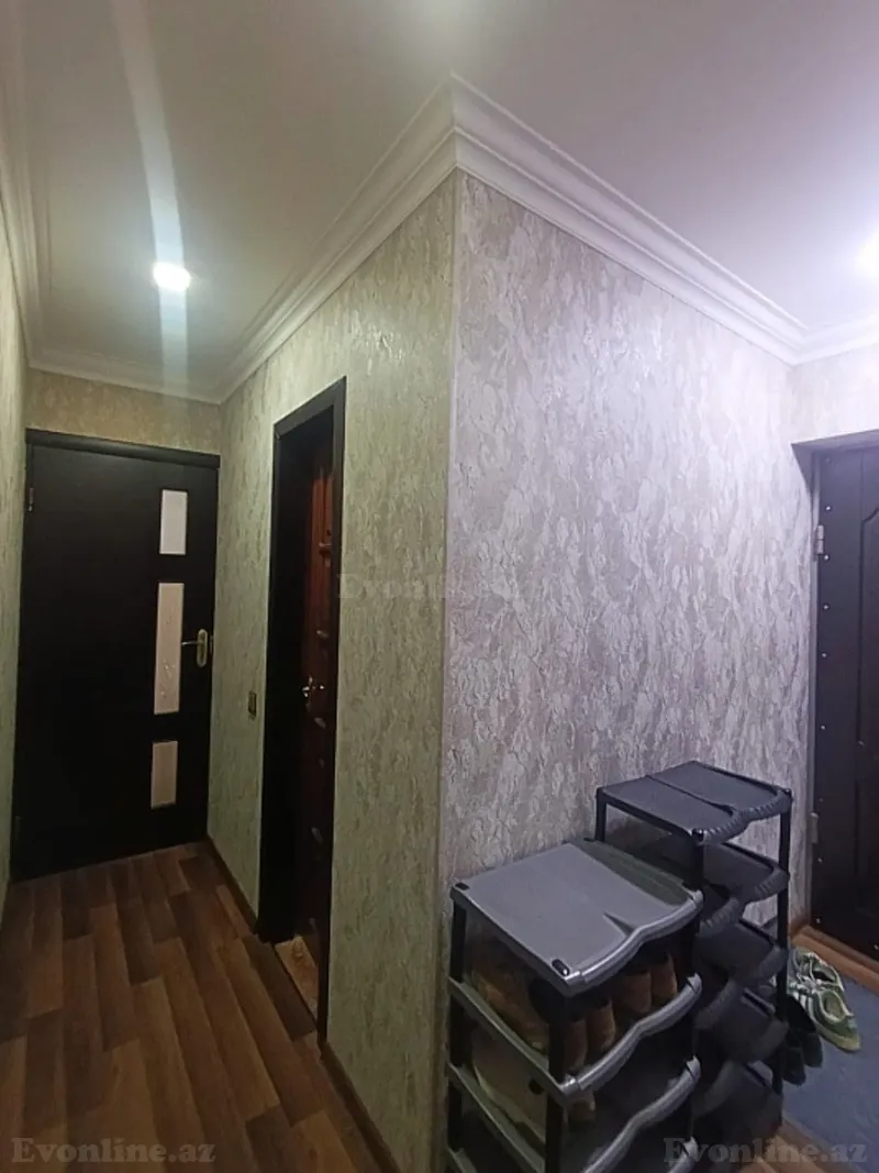 Satılır 3 otaqlı Mənzil Köhnə tikili 70 m² Neftçilər m. - şəkil 12