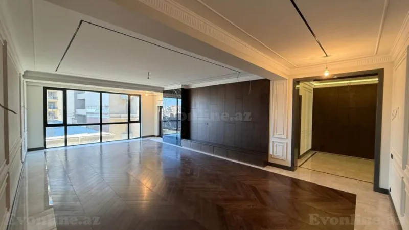 Satılır 4 otaqlı Mənzil Yeni tikili 225 m² İçərişəhər m.