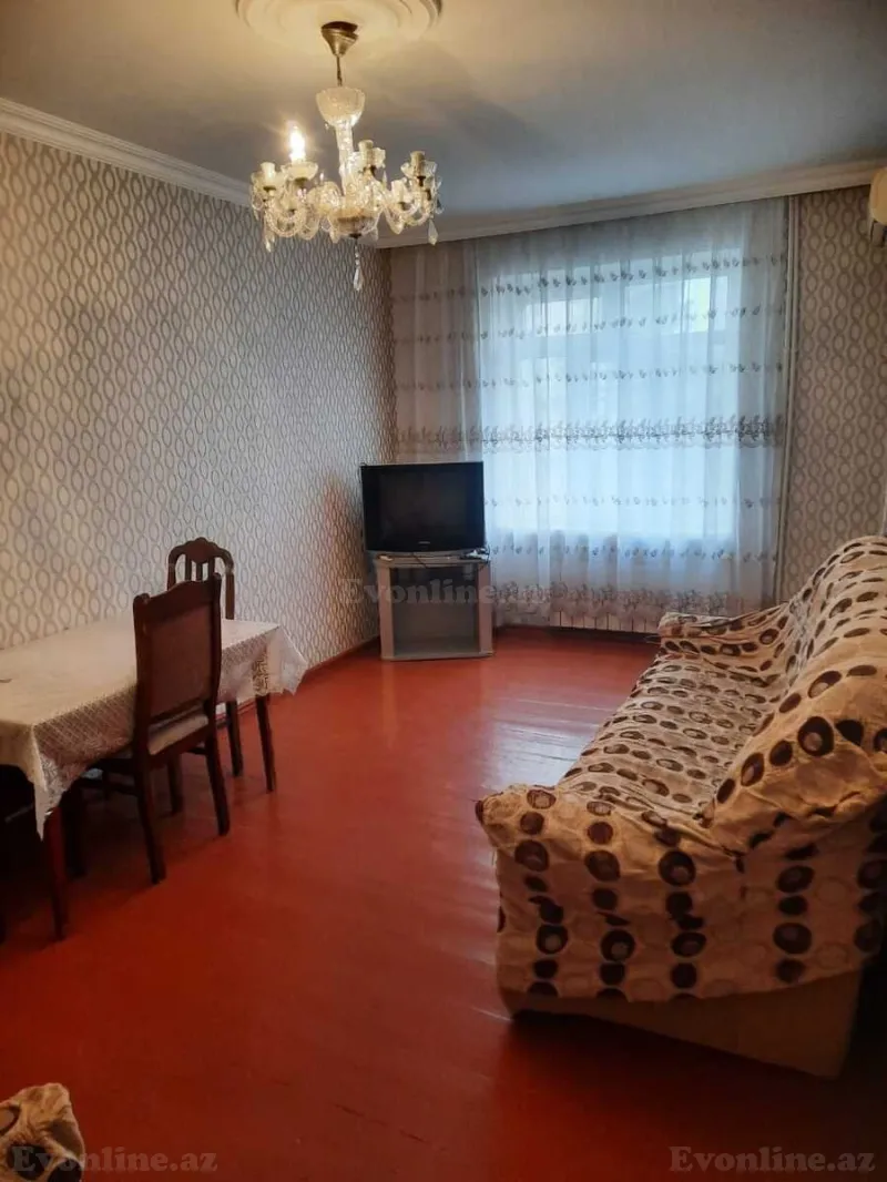 Kirayə verilir 2 otaqlı Mənzil Köhnə tikili 46 m² Əhmədli