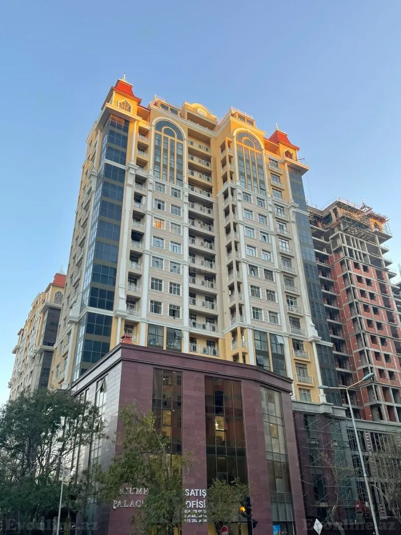 Satılır 3 otaqlı Mənzil Yeni tikili 80 m² 28 May m.