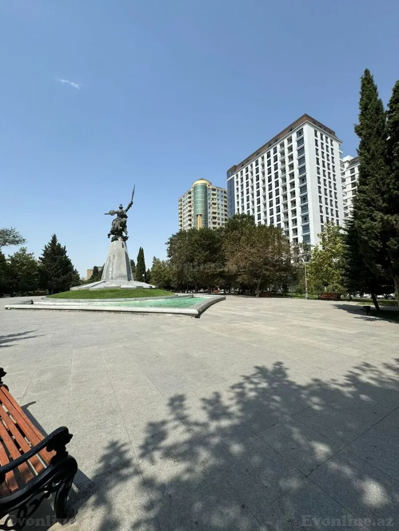 Satılır Obyekt 270 m² Nəsimi r. - şəkil 2