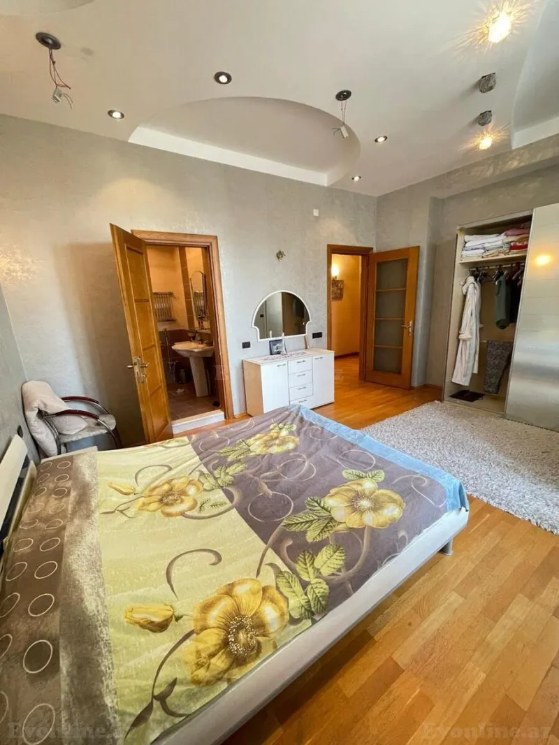 Kirayə verilir 3 otaqlı Mənzil Yeni tikili 180 m² Nəsimi r. - şəkil 13