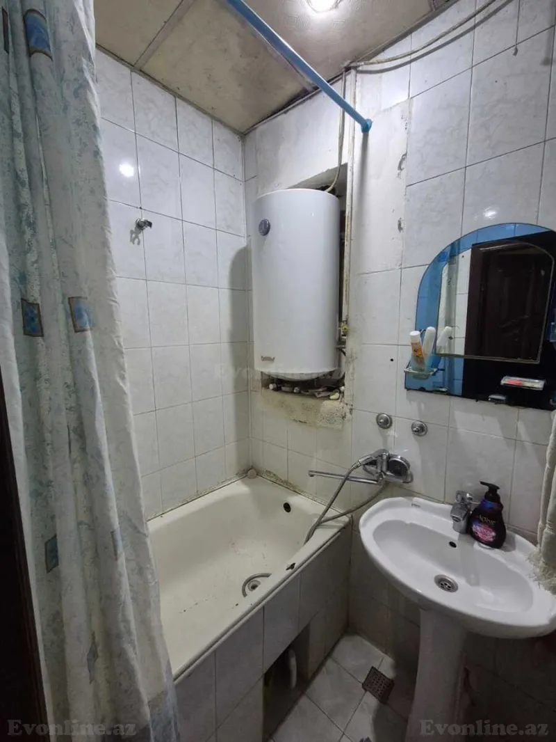 Satılır 3 otaqlı Mənzil Köhnə tikili 70 m² Xalqlar Dostluğu m. - şəkil 4