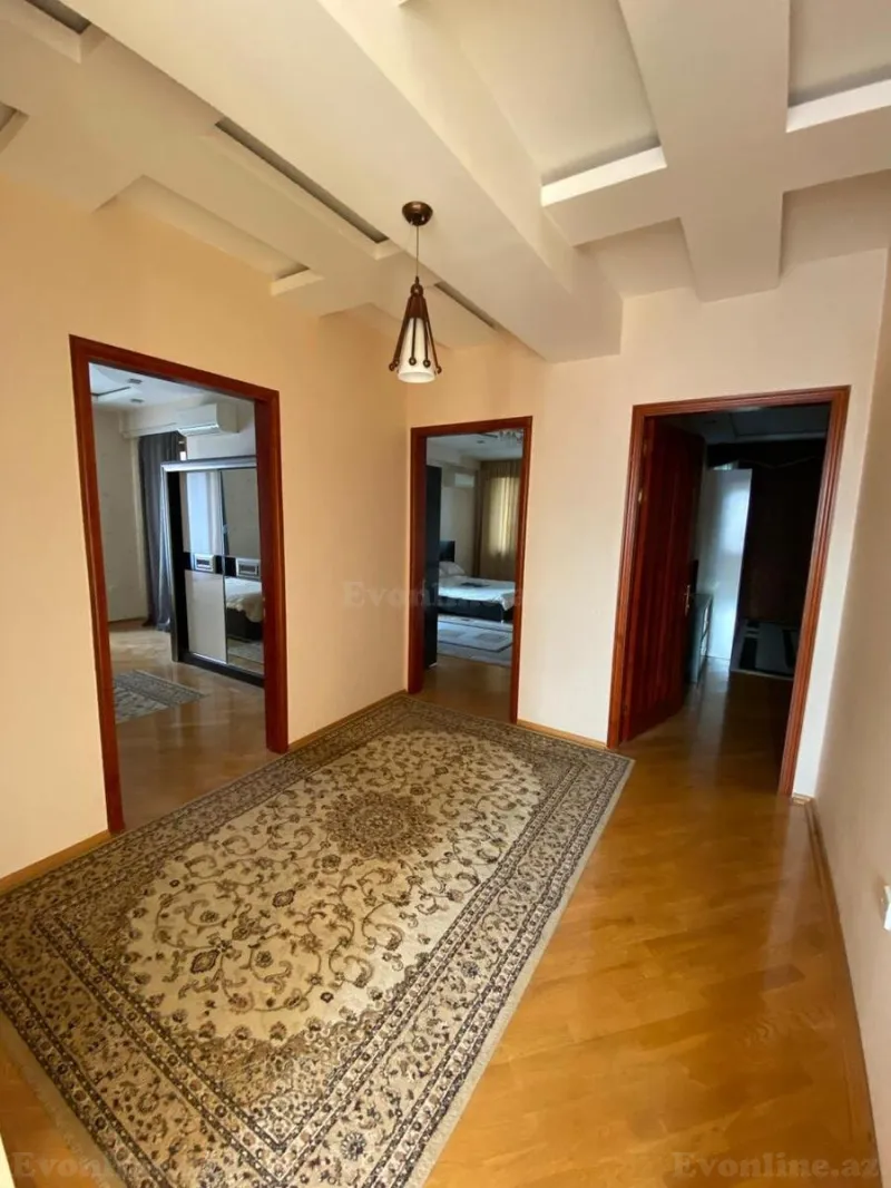 Kirayə verilir 4 otaqlı Mənzil Yeni tikili 210 m² 28 May m. - şəkil 8