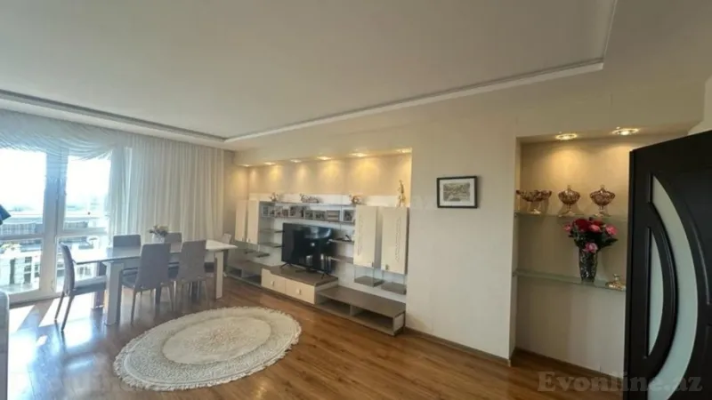 Kirayə verilir 3 otaqlı Mənzil Yeni tikili 145 m² Nəriman Nərimanov m.