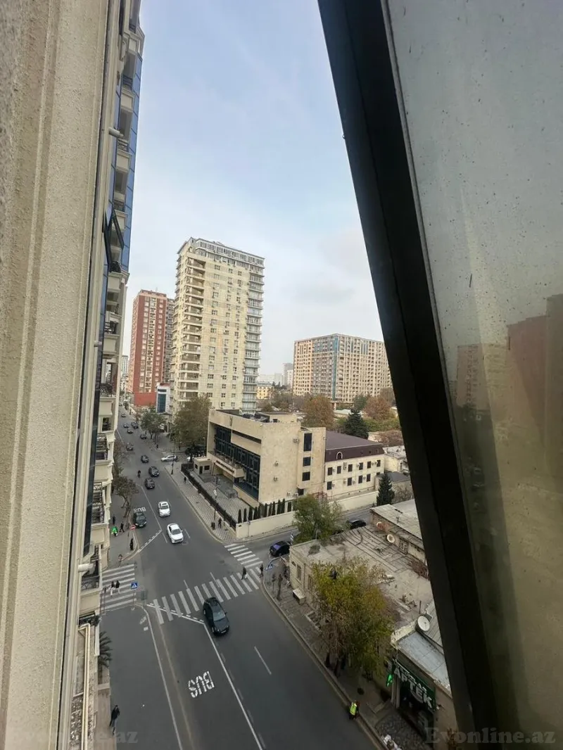 Satılır 4 otaqlı Mənzil Yeni tikili 242 m² 28 May m. - şəkil 8