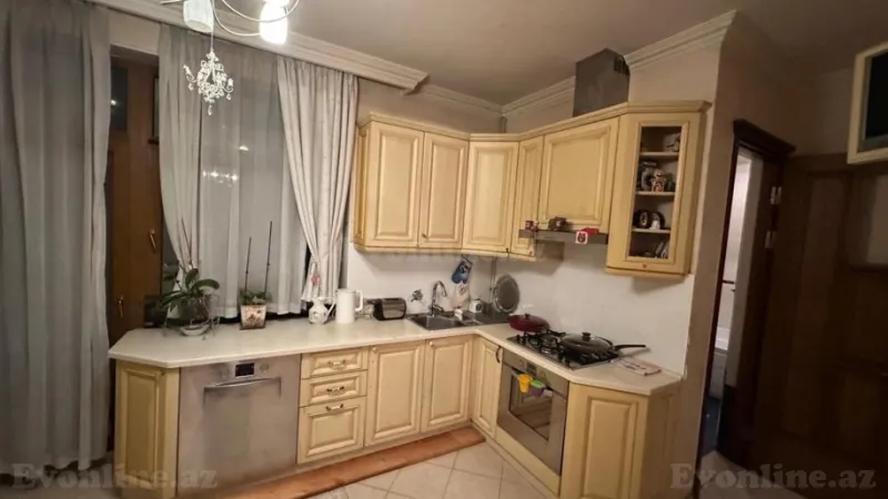 Satılır 4 otaqlı Mənzil Köhnə tikili 160 m² Nəriman Nərimanov m. - şəkil 4