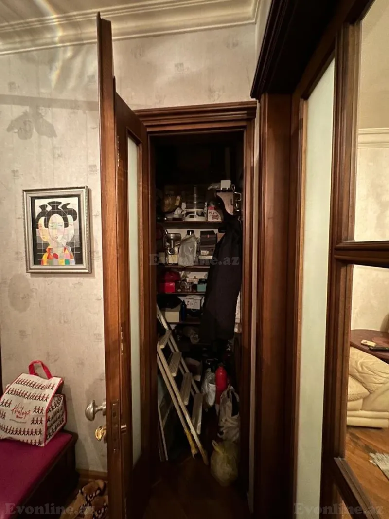 Satılır 4 otaqlı Mənzil Köhnə tikili 160 m² Nəriman Nərimanov m. - şəkil 9