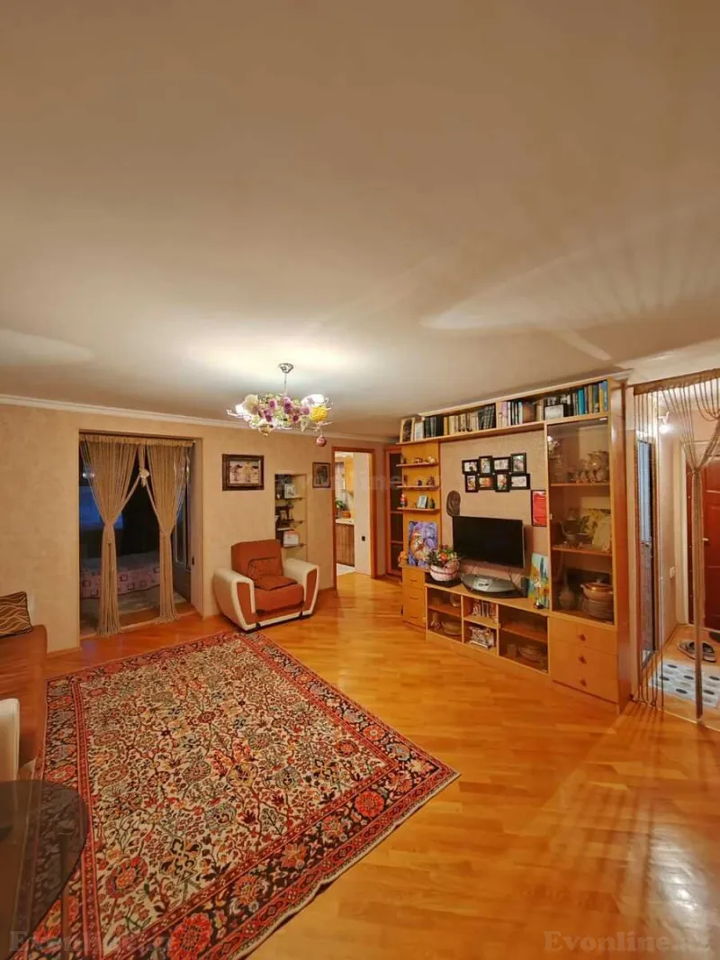 Satılır 2 otaqlı Mənzil Köhnə tikili 61 m² Nizami m.