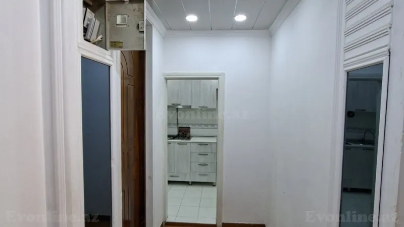 Satılır 2 otaqlı Mənzil Köhnə tikili 60 m² Sahil m. - şəkil 11