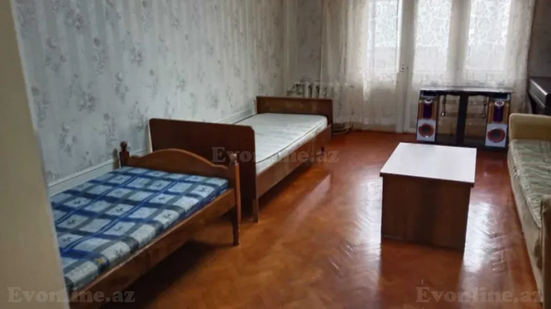 Satılır 2 otaqlı Mənzil Köhnə tikili 65 m² Elmlər Akademiyası m. - şəkil 2