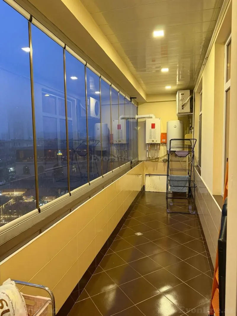 Kirayə verilir 3 otaqlı Mənzil Yeni tikili 150 m² Nərimanov r. - şəkil 15