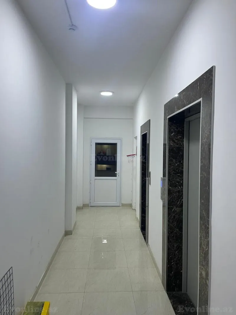 Kirayə verilir 3 otaqlı Mənzil Yeni tikili 150 m² Nərimanov r. - şəkil 17