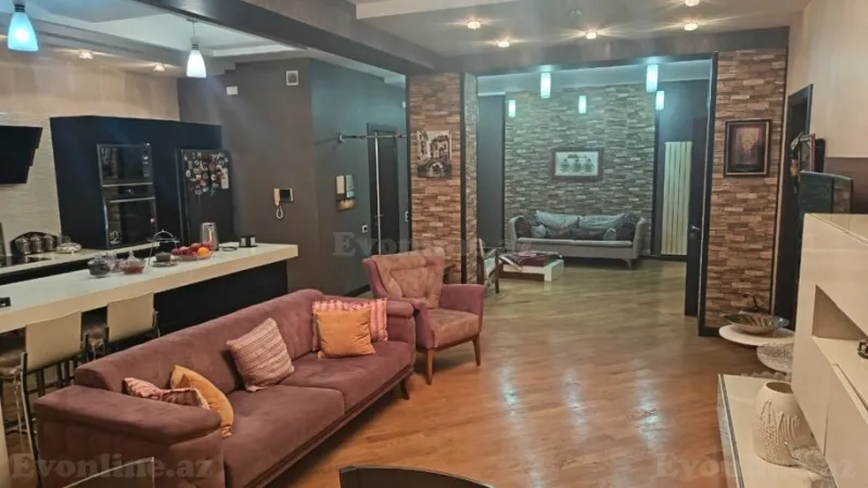 Satılır 3 otaqlı Mənzil Yeni tikili 135 m² İnşaatçılar m. - şəkil 3