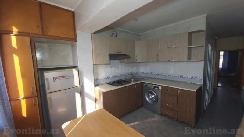 Satılır 3 otaqlı Mənzil Köhnə tikili 85 m² 8-ci kilometr