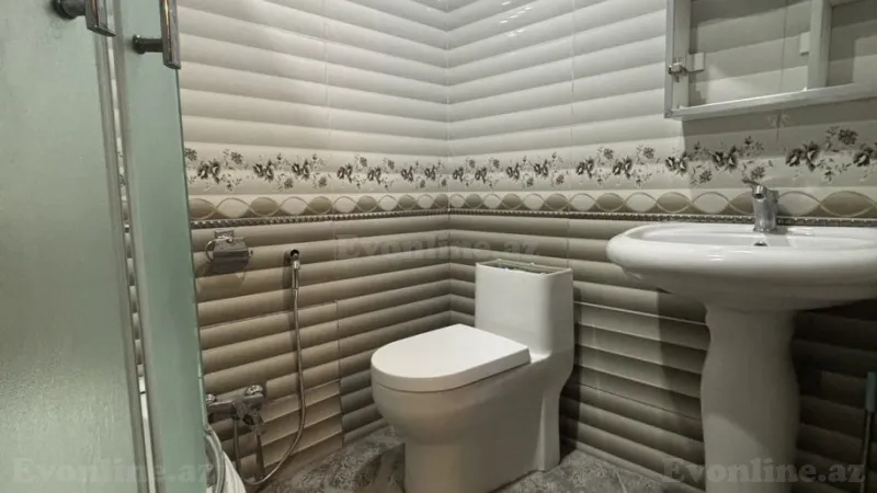 Satılır 3 otaqlı Mənzil Yeni tikili 130 m² 8 Noyabr m. - şəkil 14