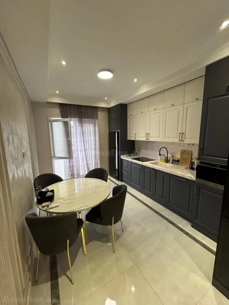 Kirayə verilir 3 otaqlı Mənzil Yeni tikili 140 m² Xətai r. - şəkil 4