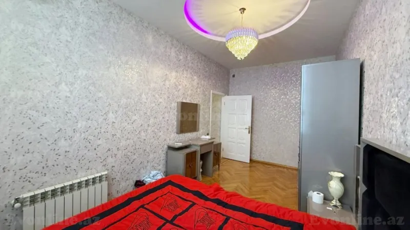 Kirayə verilir 4 otaqlı Mənzil Köhnə tikili 100 m² 28 May m. - şəkil 6
