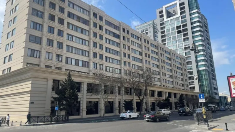 Satılır 3 otaqlı Mənzil Köhnə tikili 93.5 m² 28 May m.