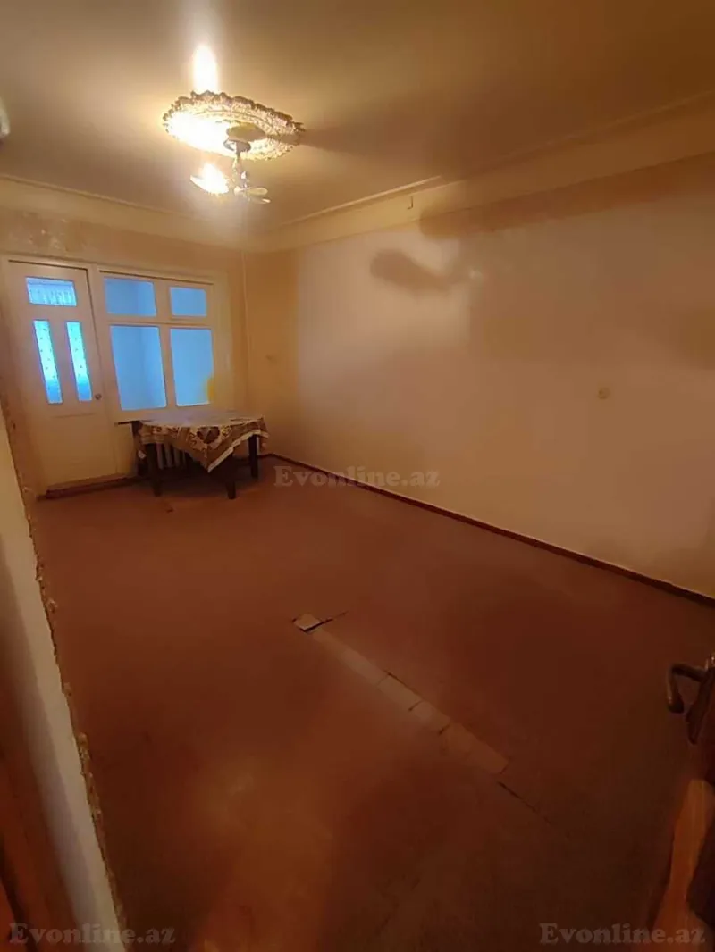 Satılır 3 otaqlı Mənzil Köhnə tikili 80 m² Həzi Aslanov m. - şəkil 2