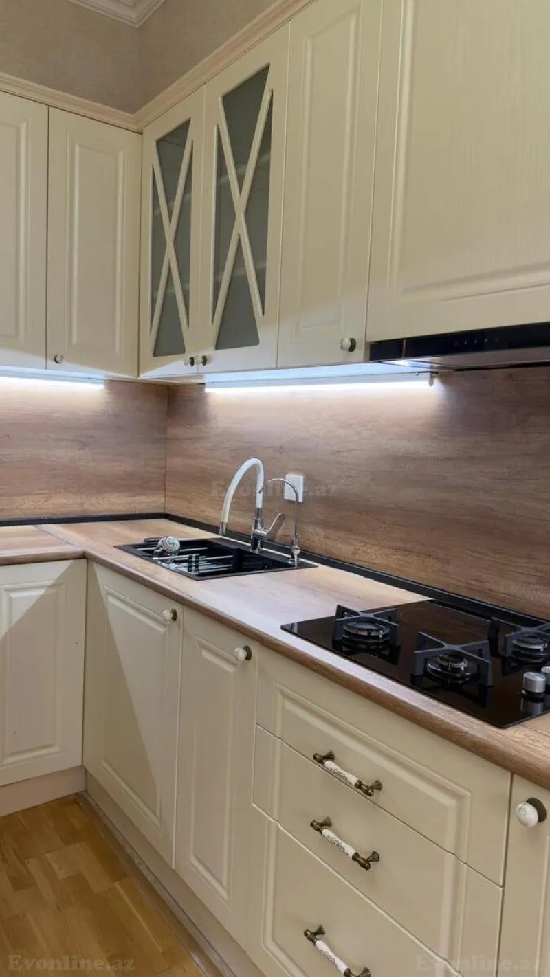 Kirayə verilir 3 otaqlı Mənzil Yeni tikili 120 m² Səbail r. - şəkil 3