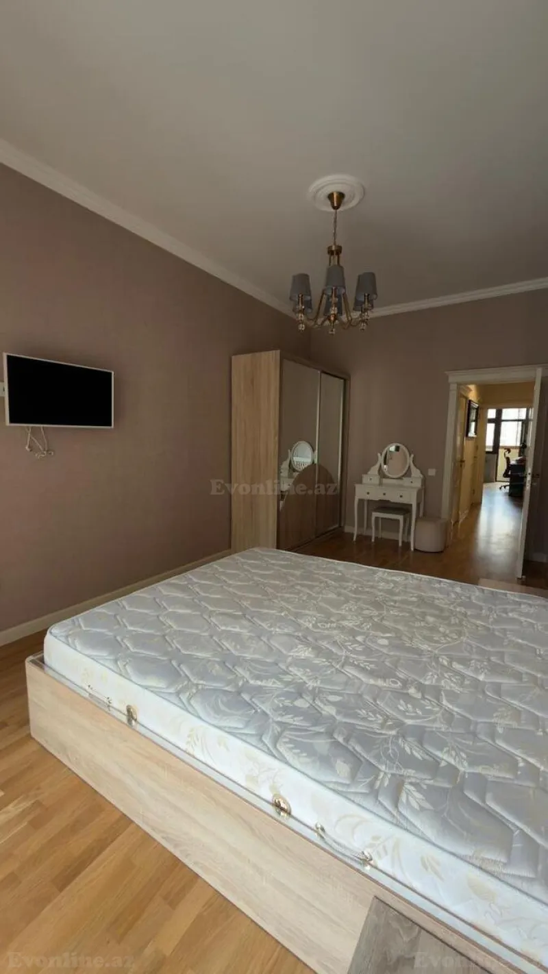 Kirayə verilir 3 otaqlı Mənzil Yeni tikili 120 m² Səbail r. - şəkil 9