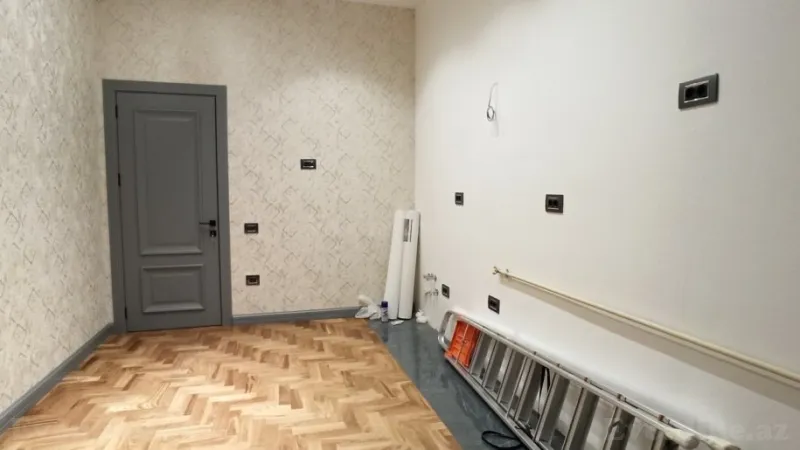 Satılır 3 otaqlı Mənzil Yeni tikili 115 m² 8 Noyabr m. - şəkil 22