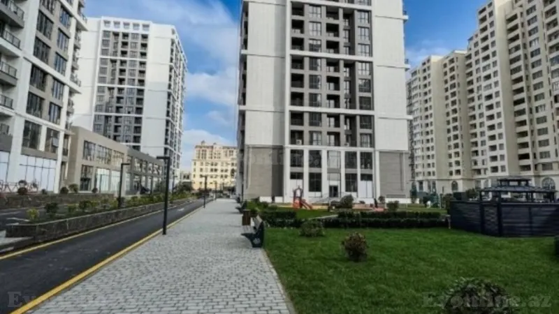 Bakı, Nərimanov r., Koroğlu m.da 2 otaqlı mənzil satılır