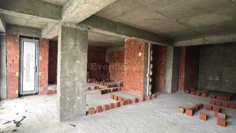 Satılır 2 otaqlı Mənzil Yeni tikili 80 m² Koroğlu m. - şəkil 5