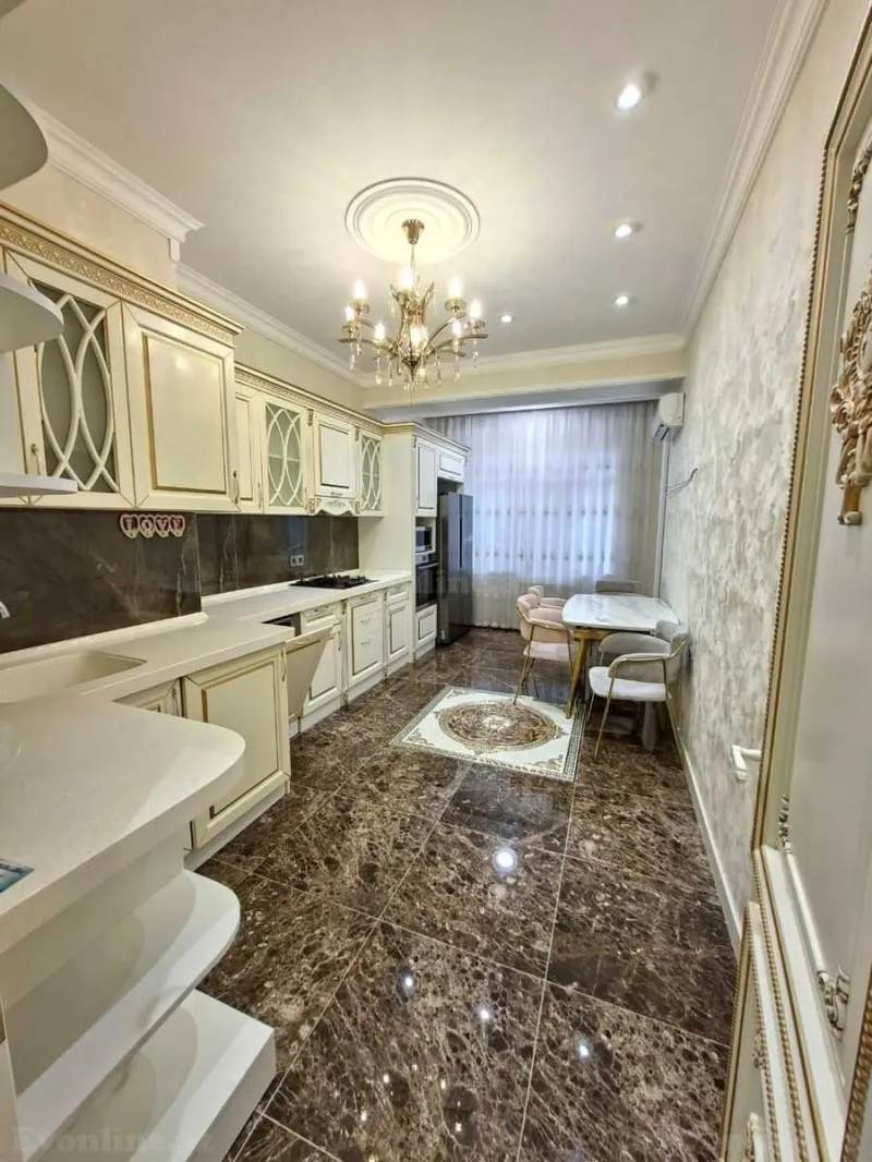 Satılır 4 otaqlı Mənzil Yeni tikili 150 m² Nəriman Nərimanov m.