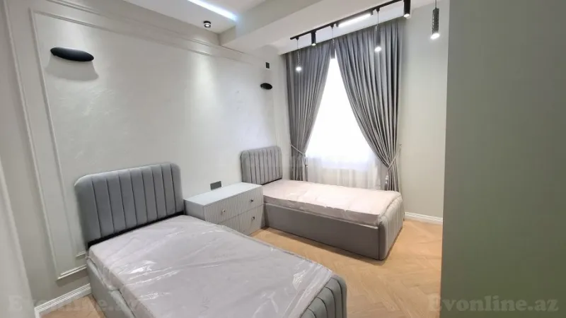 Satılır 4 otaqlı Mənzil Yeni tikili 140 m² 8 Noyabr m. - şəkil 5