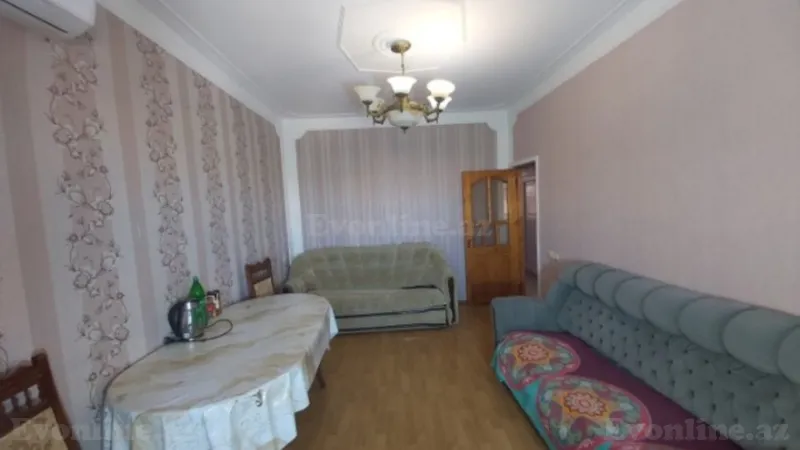 Satılır 3 otaqlı Mənzil Köhnə tikili 85 m² Qara Qarayev m.
