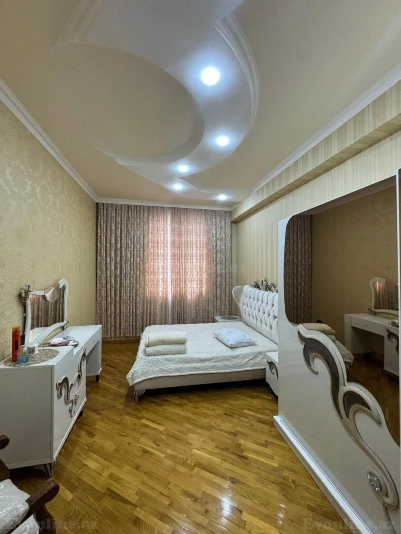 Satılır 5 otaqlı Mənzil Köhnə tikili 150 m² Elmlər Akademiyası m. - şəkil 4