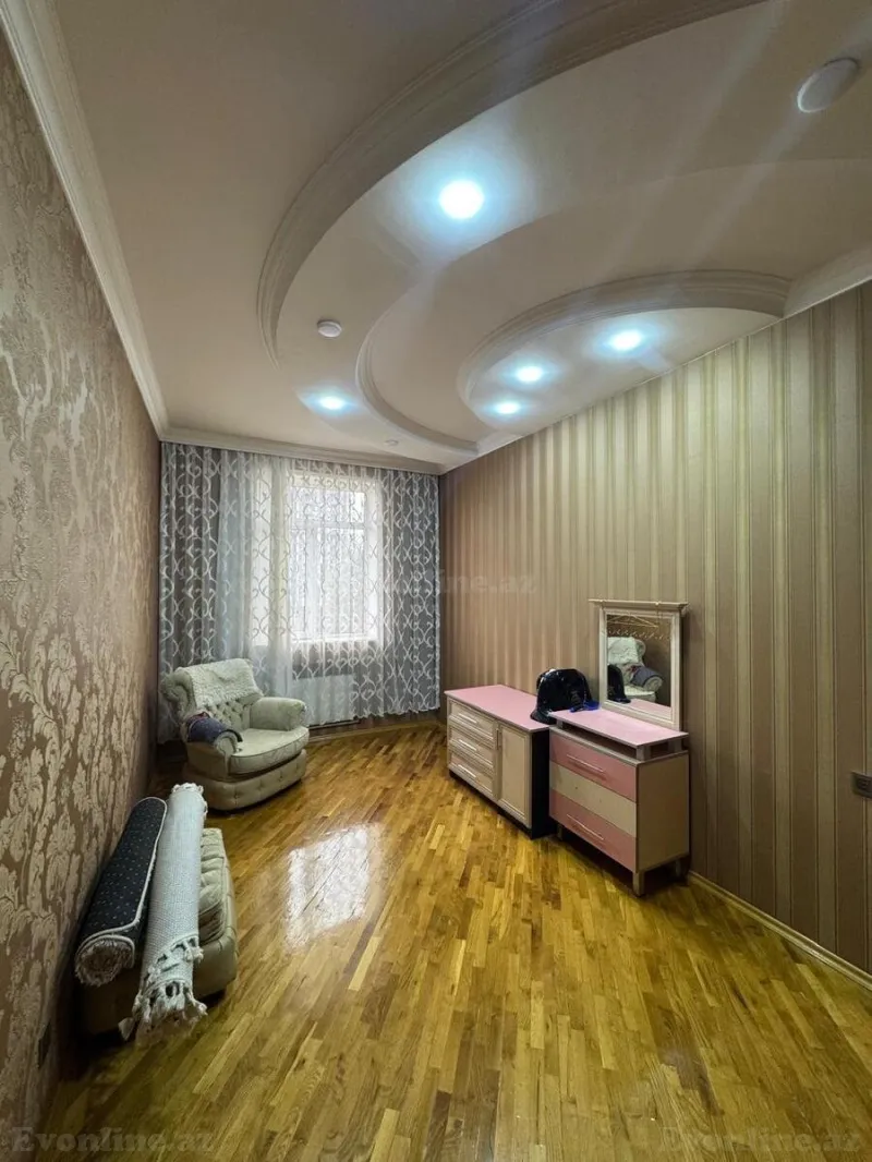 Satılır 5 otaqlı Mənzil Köhnə tikili 150 m² Elmlər Akademiyası m. - şəkil 7