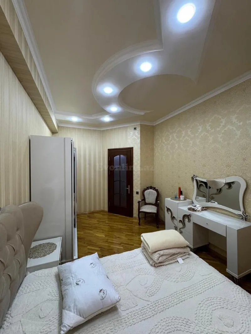 Satılır 5 otaqlı Mənzil Köhnə tikili 150 m² Elmlər Akademiyası m. - şəkil 12