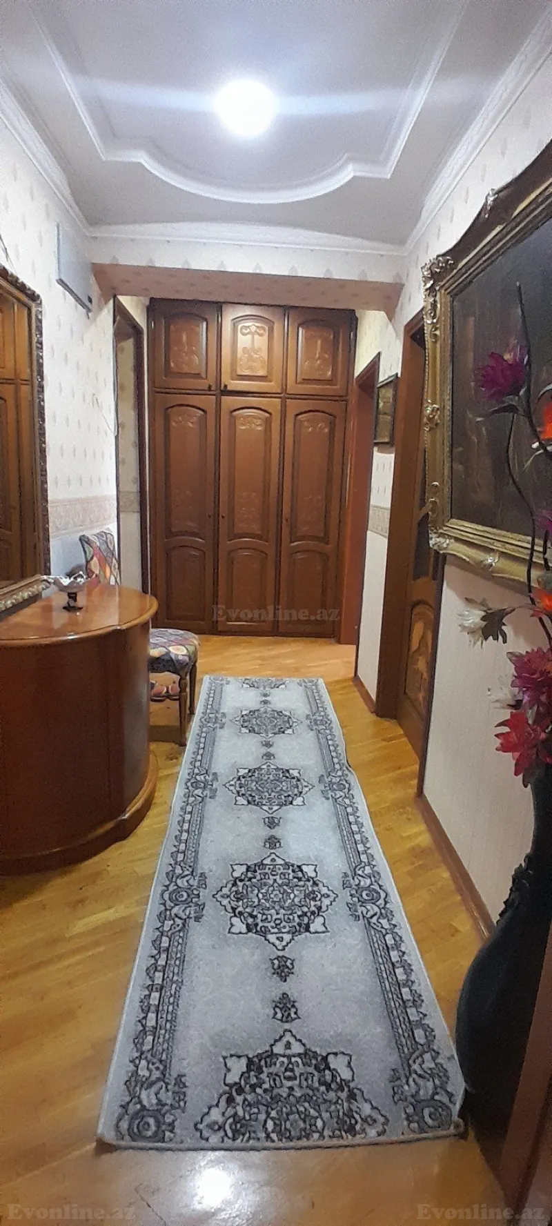 4 otaqlı Mənzil 100 m² 28 May m. Kirayə verilir