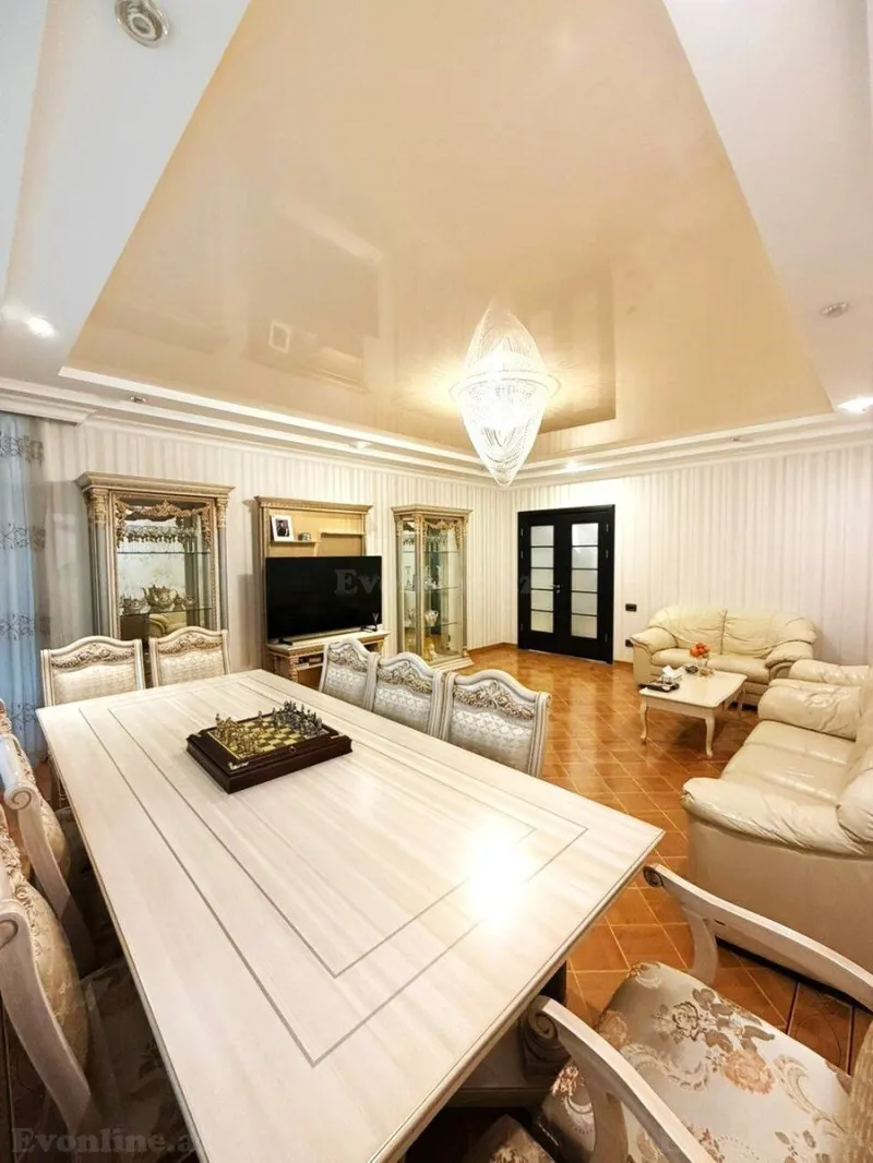 Satılır 4 otaqlı Mənzil Yeni tikili 147 m² Elmlər Akademiyası m.